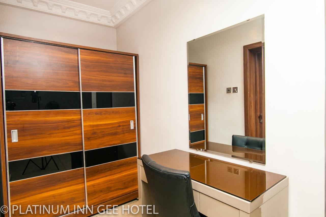 Platinum Inn Gee Hotel Suru Lere Экстерьер фото